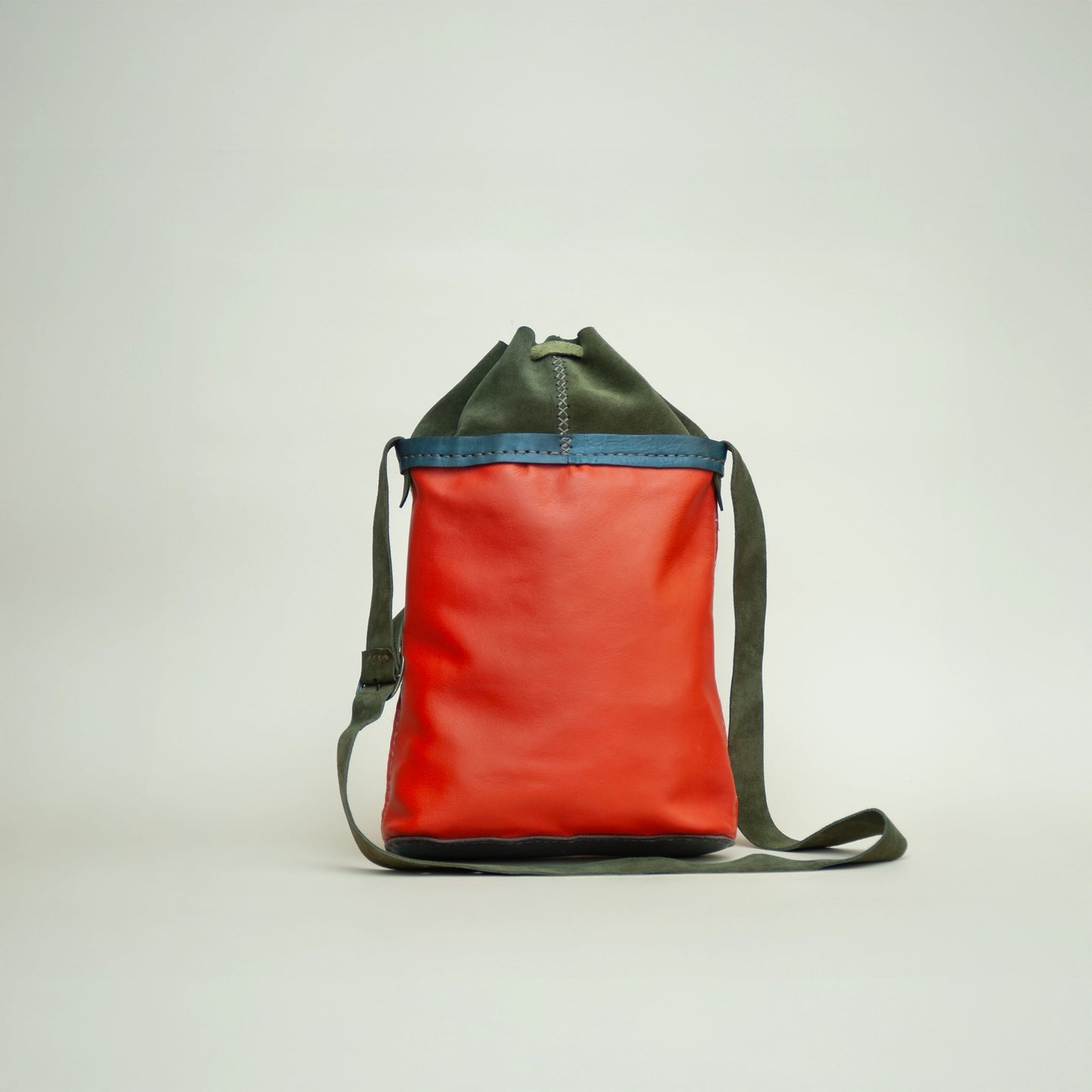 Paeonia Bucket Bag